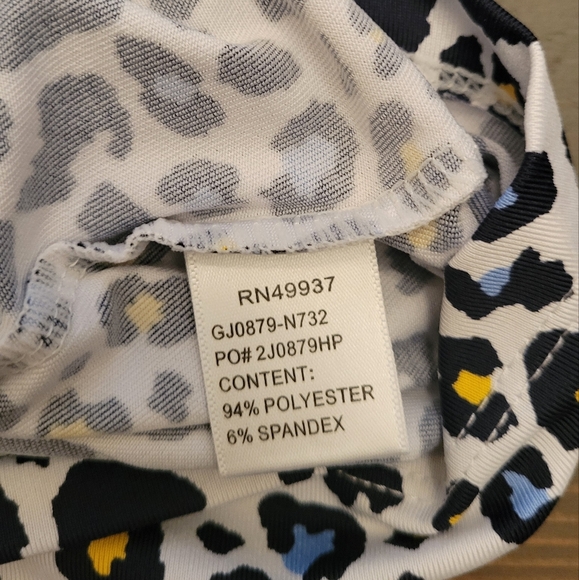 Tail white label quarter zip animal print shirt size meduim - Picture 3 of 4